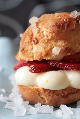 Strawberry Choux-Copyright Tartelette 2008