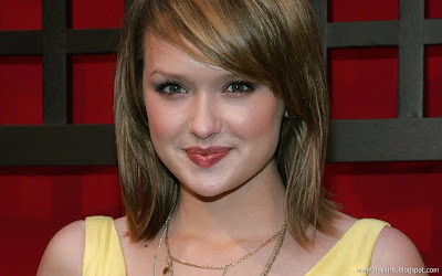 Kaylee Defer | HD Wallpapers