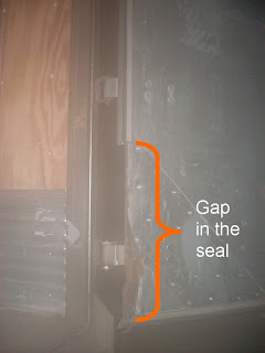 Trailer door has a gap in it