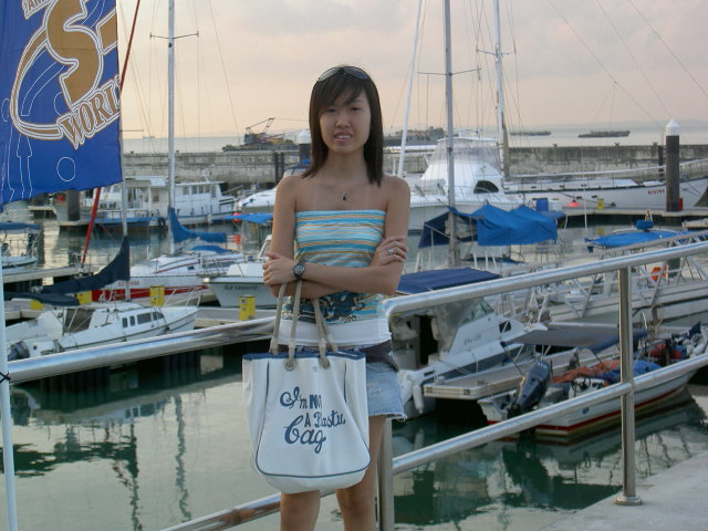 [PICT7713.JPG]