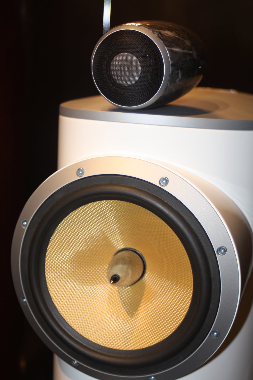 bowers and wilkins distributor