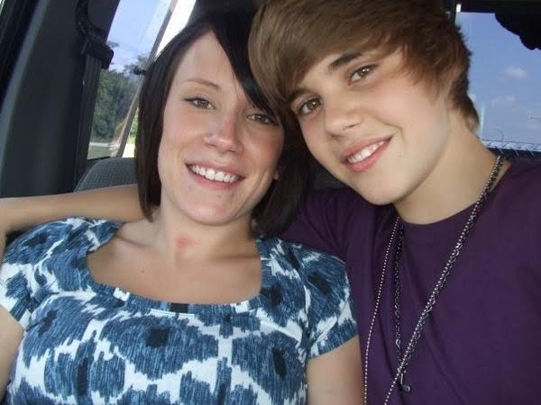 justin bieber family pics. justin bieber older sister.