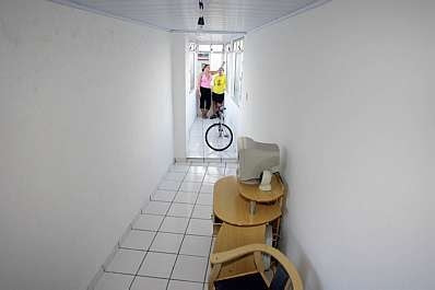 Narrow House Narrow House