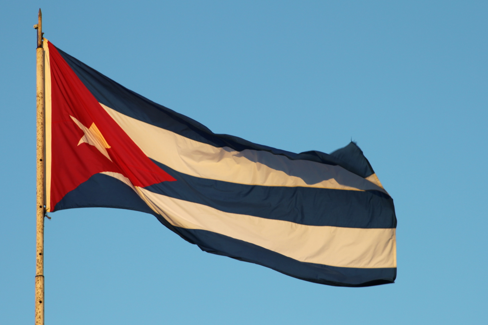 cuban-flag.JPG