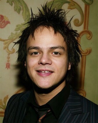 [Jamie-Cullum-Photograph-C12150730.jpeg]