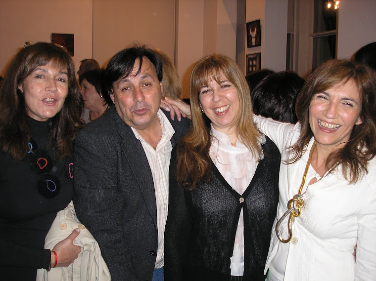 Silvia Chirife, Cali y las espositoras Inés Fernadez y Anabel Solari