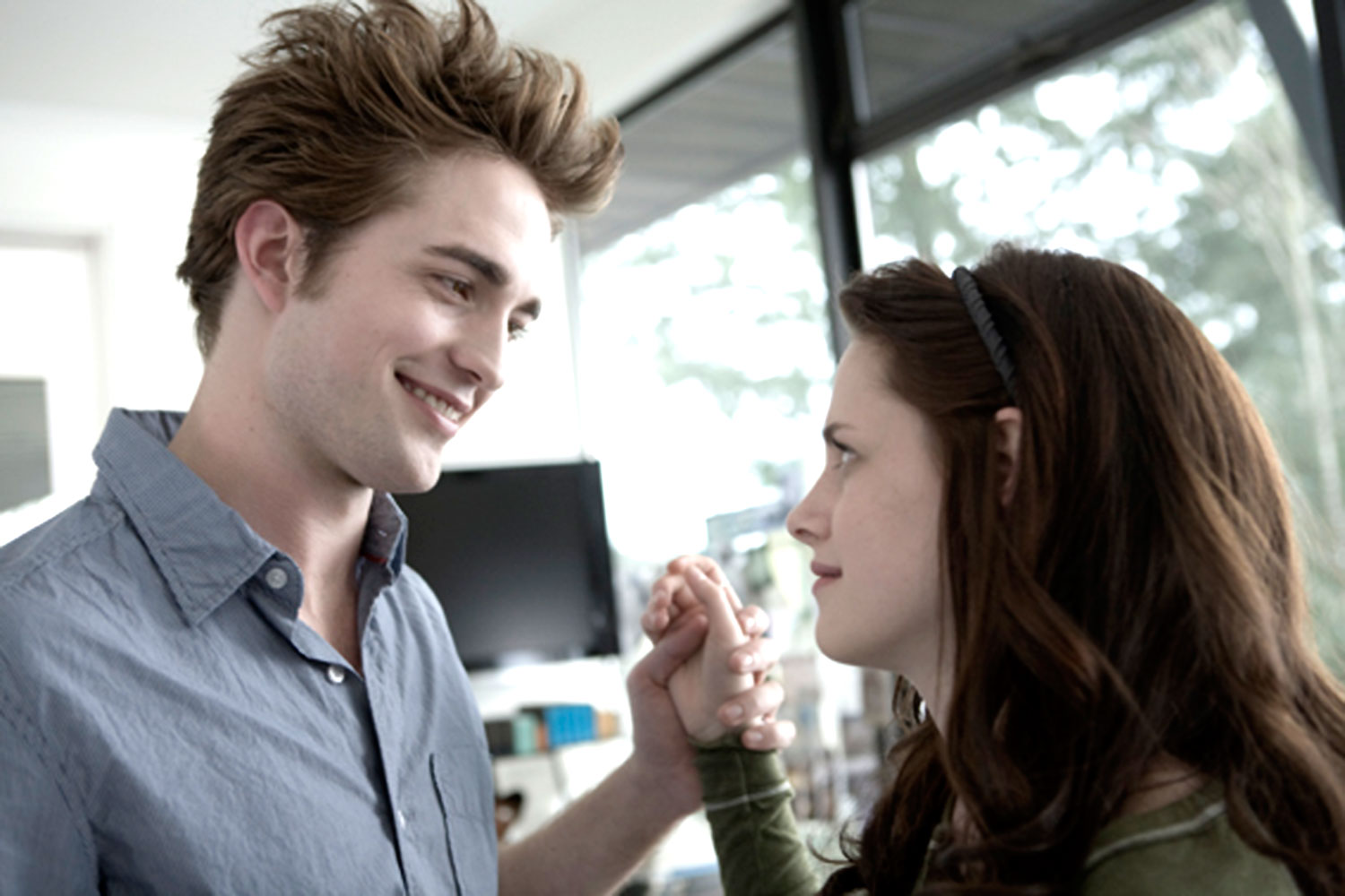 kristen stewart and robert pattinson kristen stewart and robert pattinson