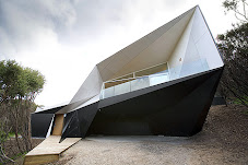 KLEIN BOTTLE HOUSE - Photo by John Gollings