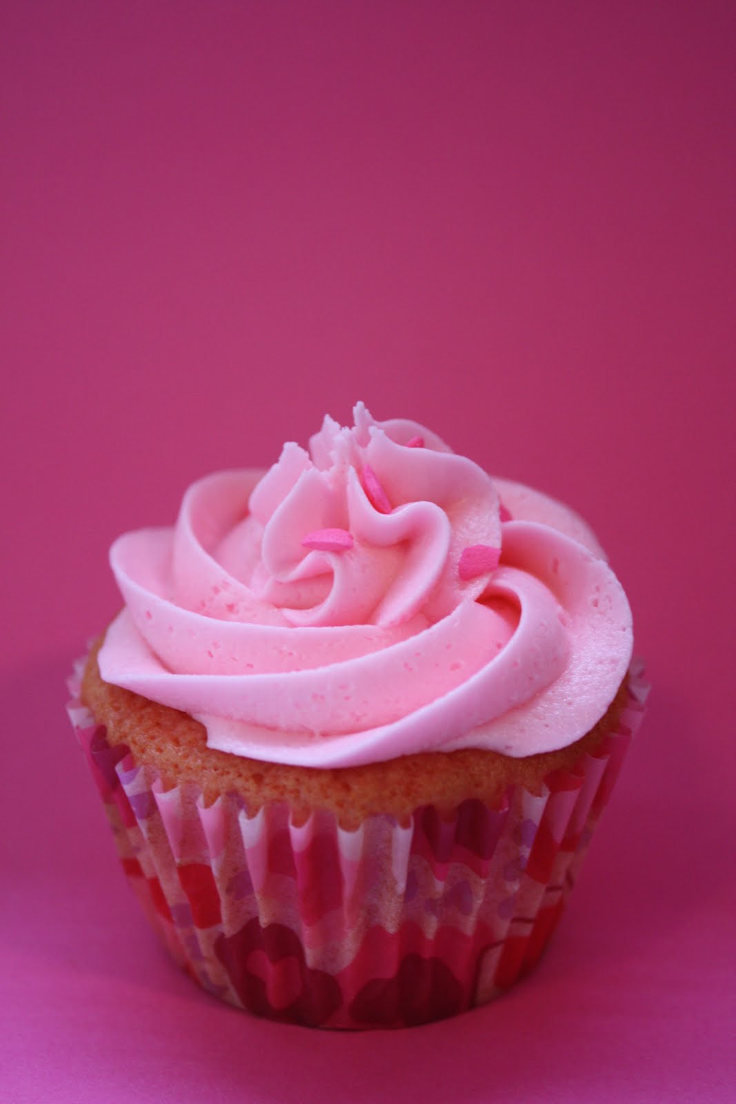 http://2.bp.blogspot.com/_pApZUaFgO_A/S9TGtyfcLaI/AAAAAAAAAHI/eBR0dlQLKds/s1600/Pink+Lemonade+Cupcake.jpg