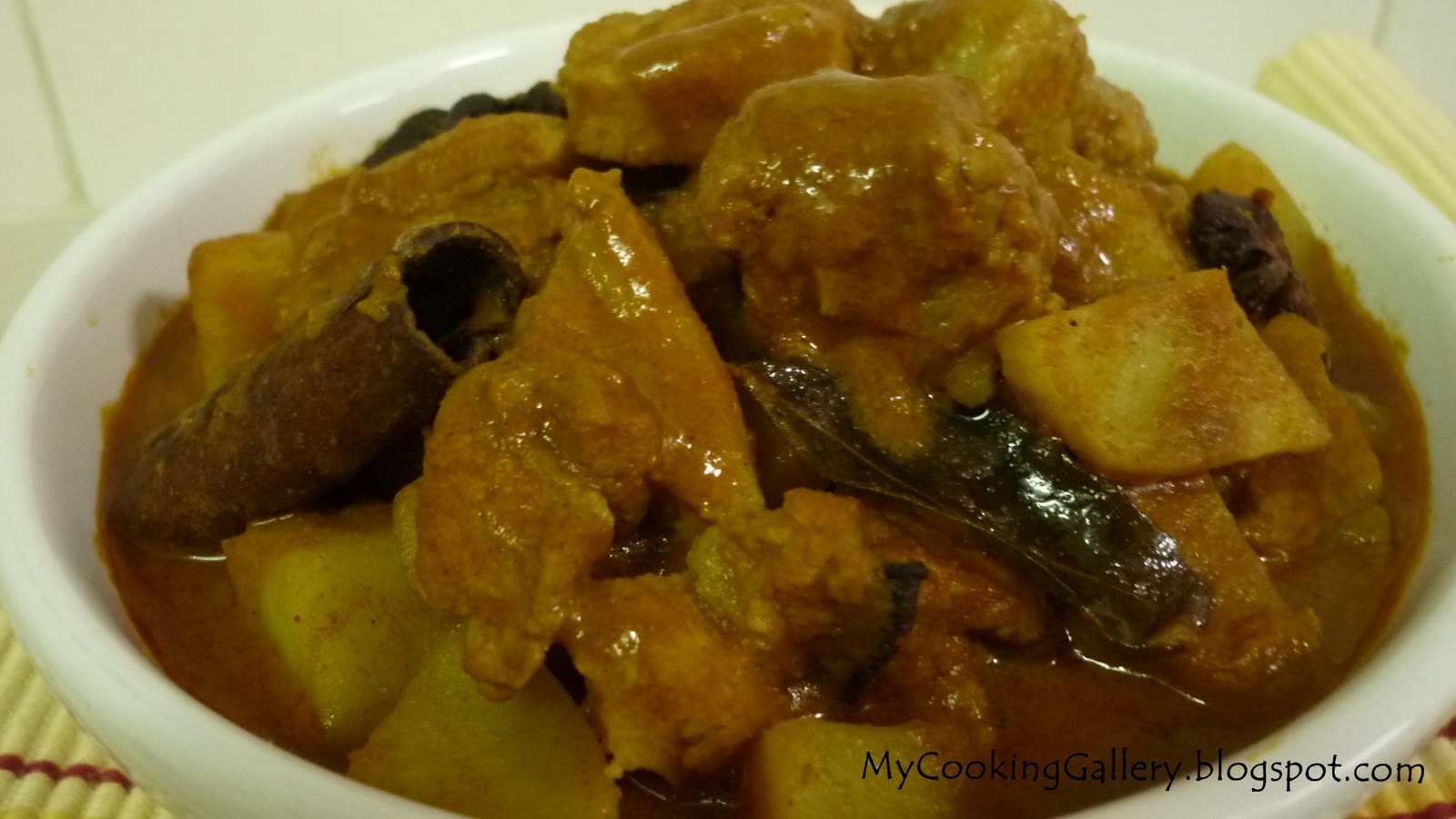 kitchen flavours Pork Curry with Potatoes