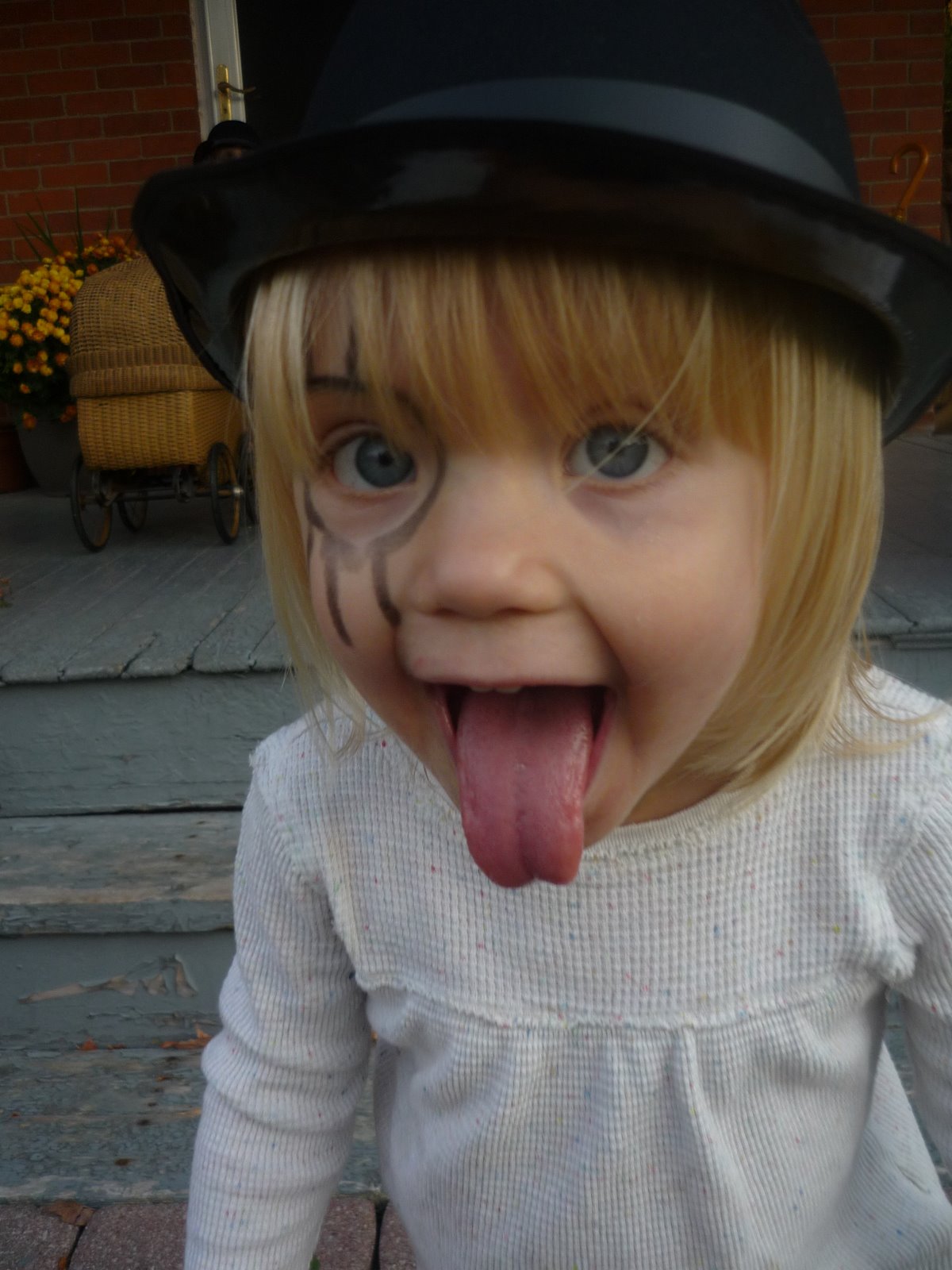 [halloween+08+006.JPG]