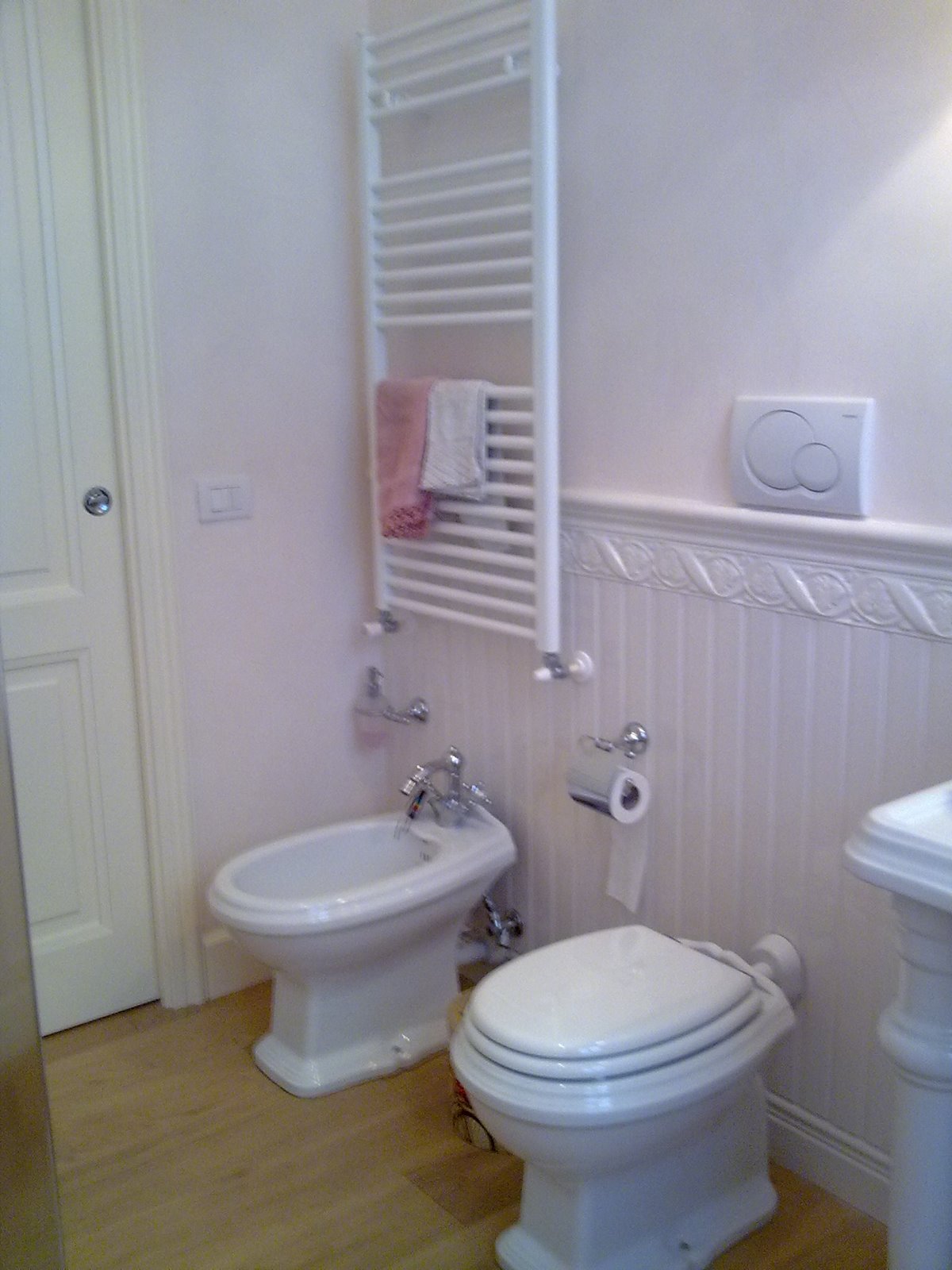 Rivestimenti bagno shabby: design attraverso un estro creativo ...