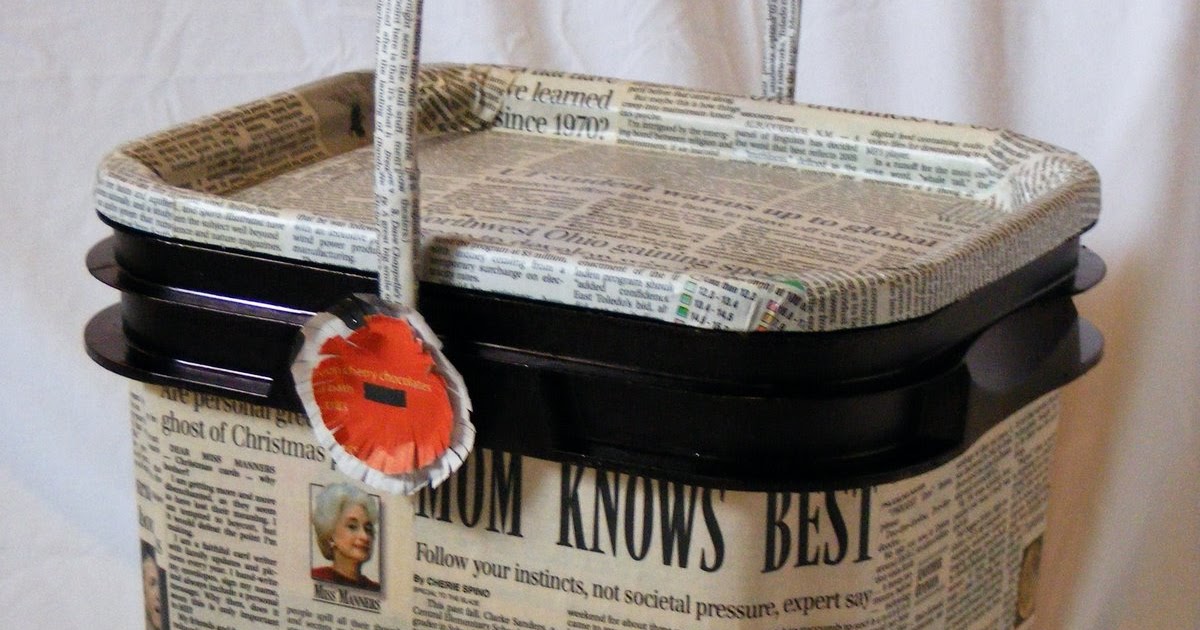 Snap & Scrap Kitty litter + newspaper + decoupage = Scrapbooking storage