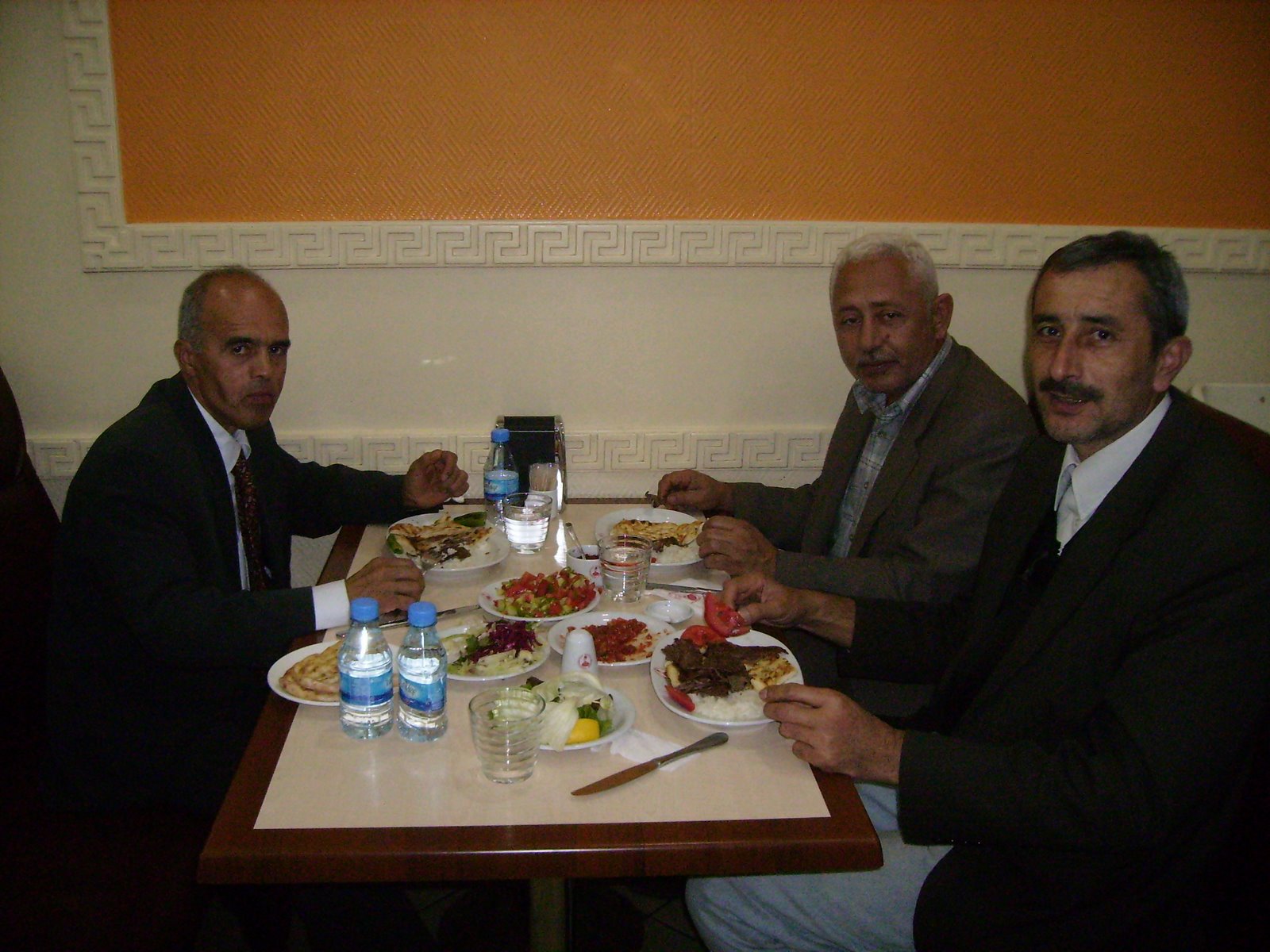 [PB230035.JPG]