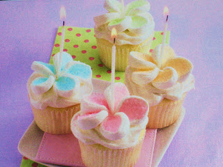 Motherhood for Dummies: Marshmallow Cake
