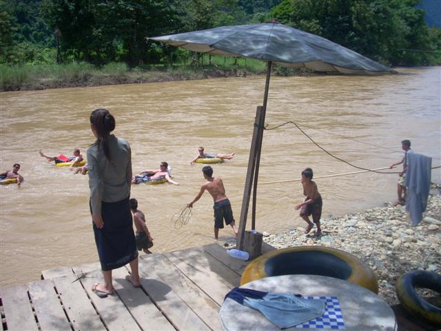 [DSCN0895+(Small).JPG]