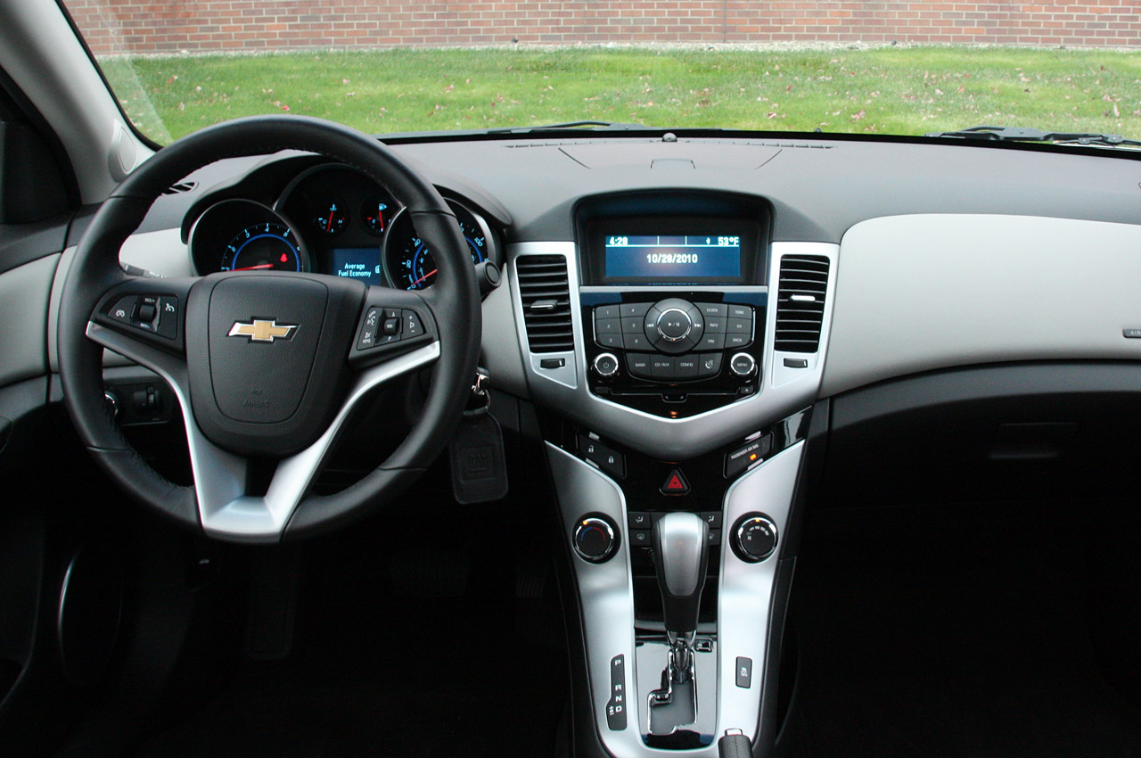 Luxury Car 2012 Chevrolet Cruze 1lt Sroop Woyowoyo