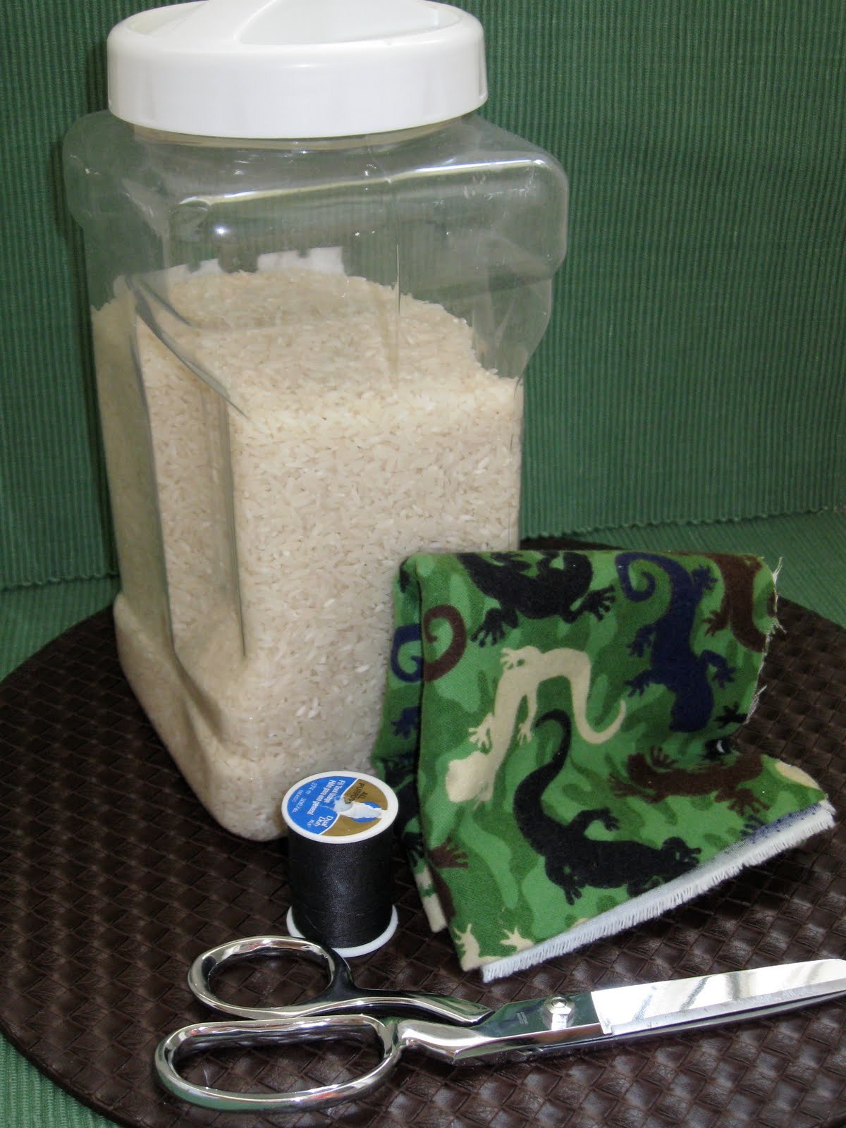 The Family Scientista Hot/Cold Neck Wrap for Dad