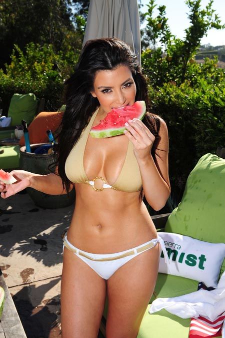 the amazing Kim kardashian bikini