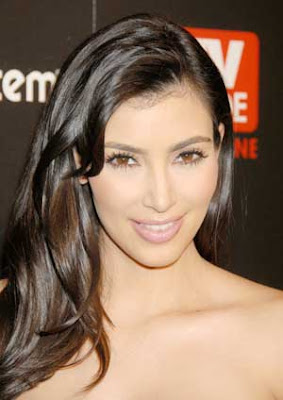 Kim and Kourtney Kardashian TV Guide’s Sexiest Stars Party Hollywood Photos