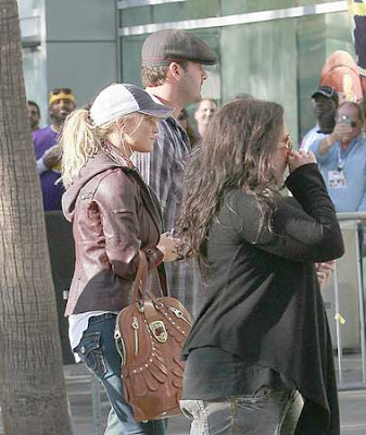 Jessica Simpson and Tony Romo The Lakers Playoff Game Photos