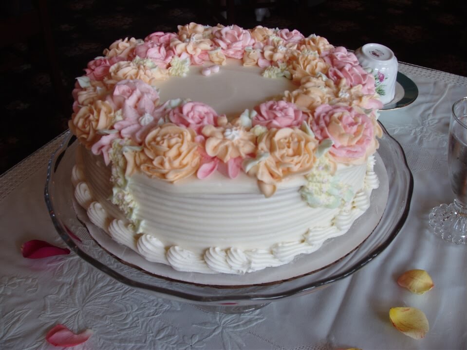 Camellia Rose Victorian Rose Cake