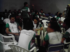 Projeto É Socializando na Competição que se Aprende