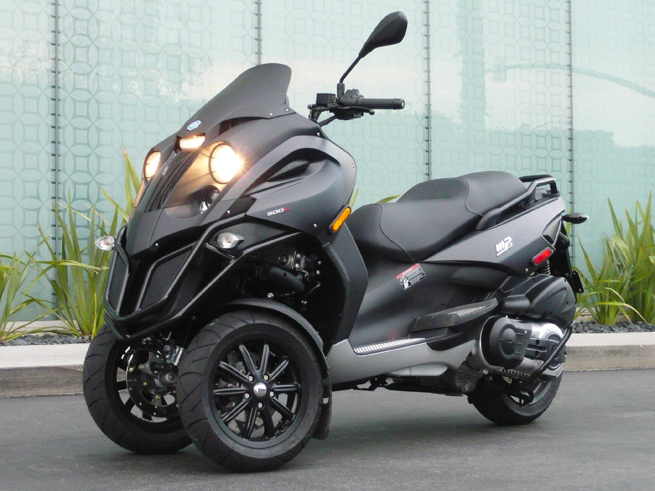 piaggio mp3 hybrid