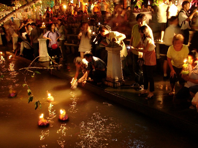 [THAI2+0334.JPG]