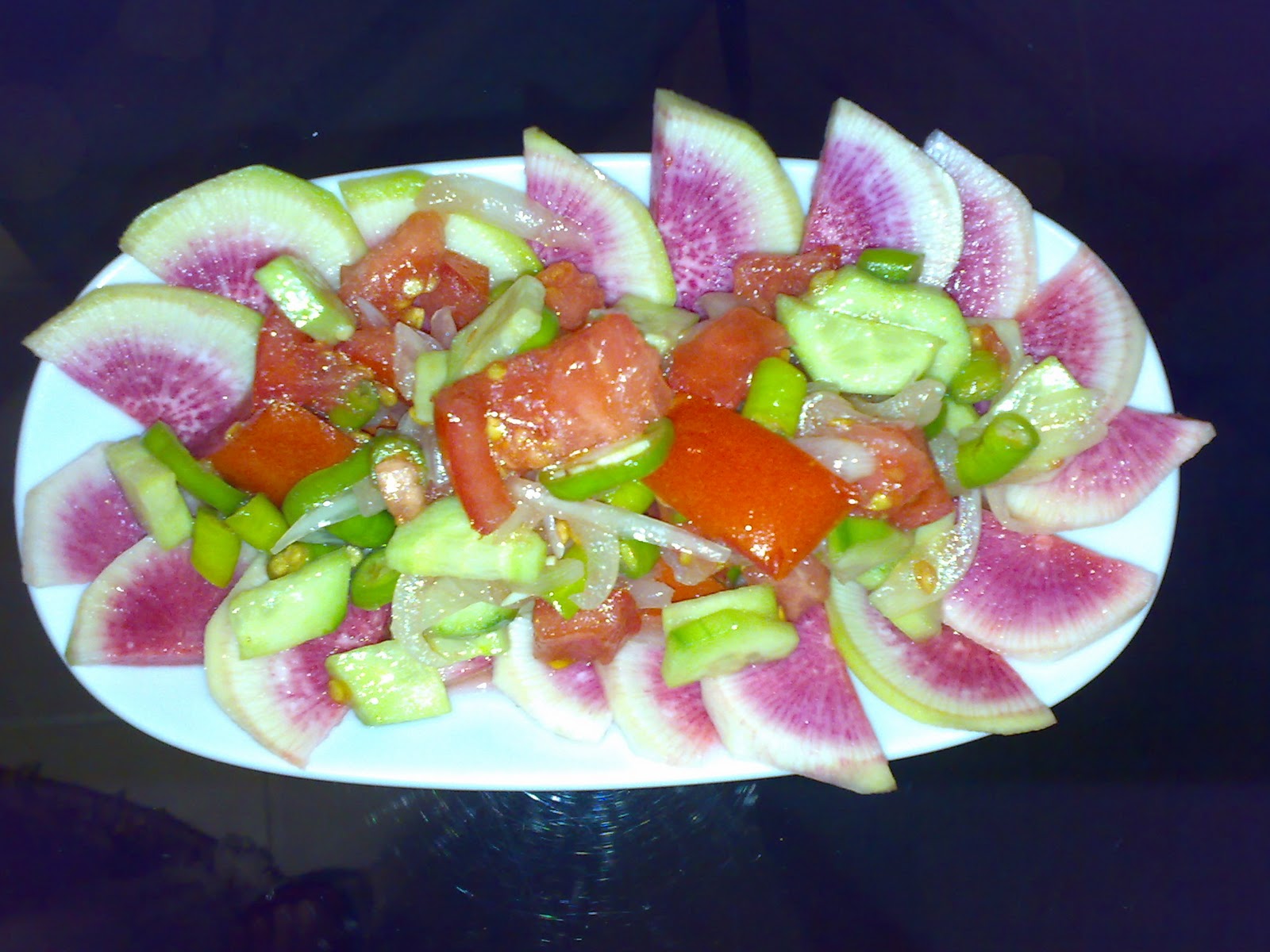 Yeşil turp salatası hazırla Yeşil turp salatası hazırla