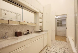 Venice beach House Master Bathroom design