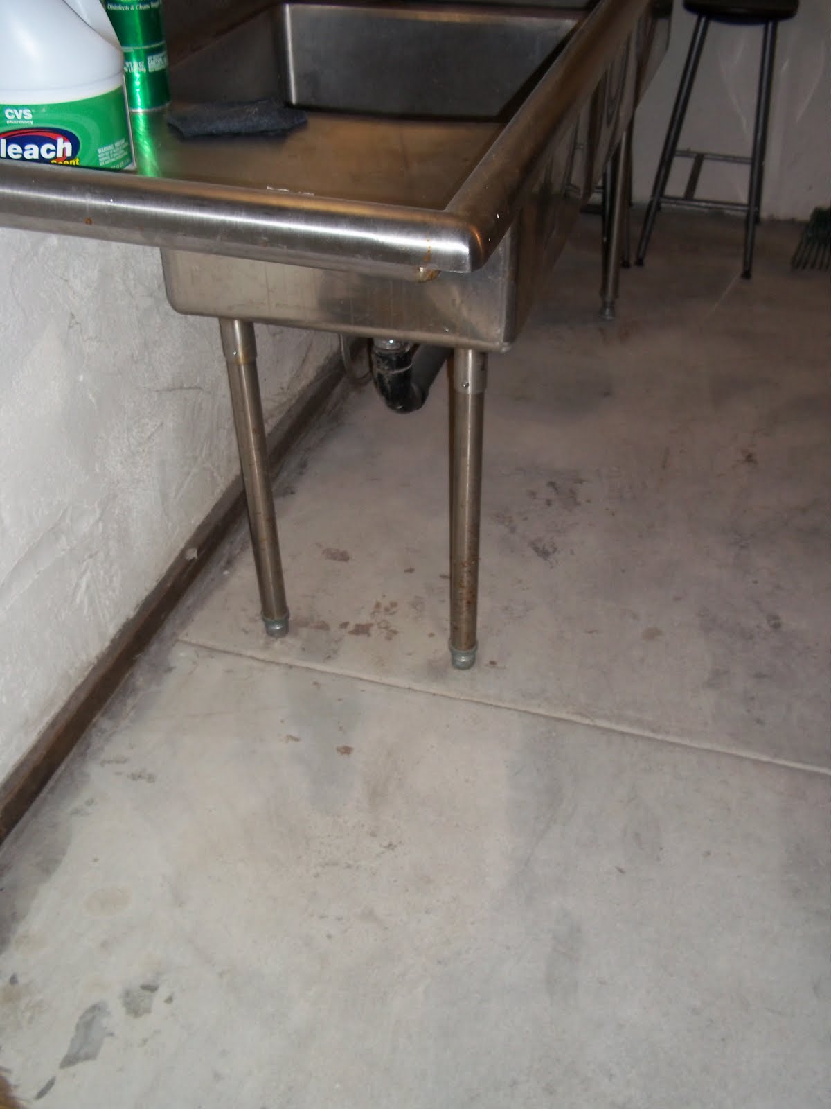 BRING COLOR INTO YOUR LIFE NEW WATERBASED STAINS BEAUTIFY CONCRETE!