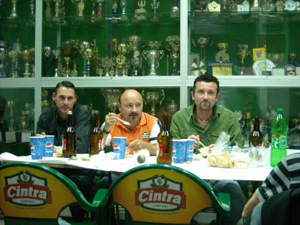 [DSCN1141.JPG]