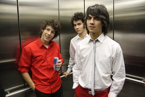 [Jonas+Brothers+jonas.jpg]