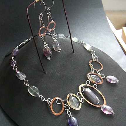 [DIY+necklace+and+earring+display.jpg]