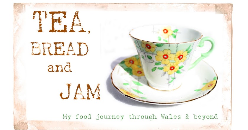 Tea, bread and jam