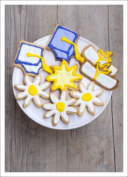 Berry Lovely: Daring Bakers: Decorated Sugar Cookies
