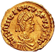 Un denario romano mostrando la cara de Rómulo Augústulo