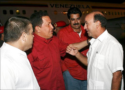 CARLOS LAGE PRESO Lage+greets+Chavez+in+Havana+on+October+13+2007