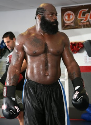 http://2.bp.blogspot.com/_qGVlWLmvNMY/SiSnYAlvlsI/AAAAAAAAAOg/DPKaOxr9Ukw/s400/Kimbo.jpg