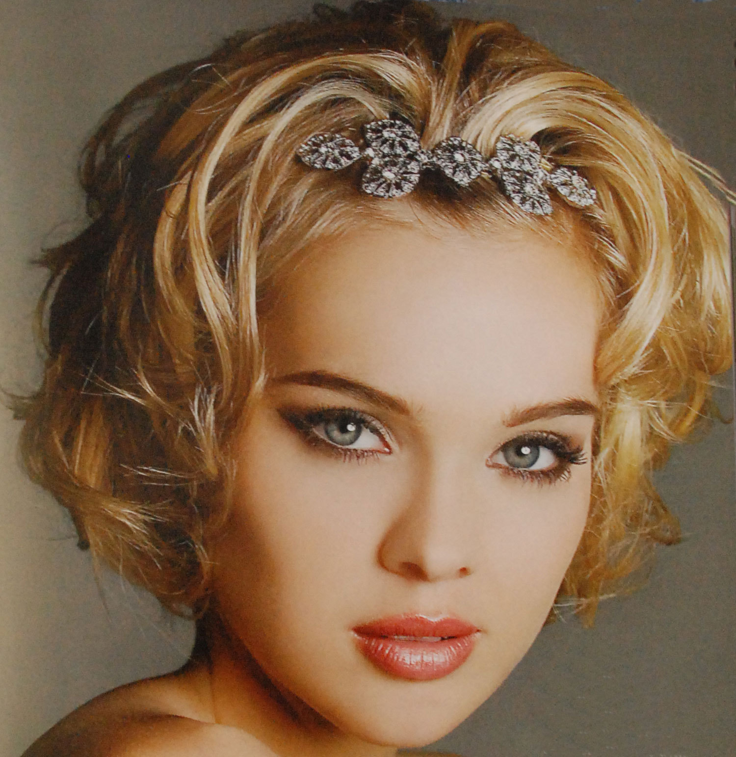 short hair styles-3 short hair styles, short hair styles for women, short bob hair styles, black short hair styles, short hair styles for thick hair, short hair styles for round faces-3