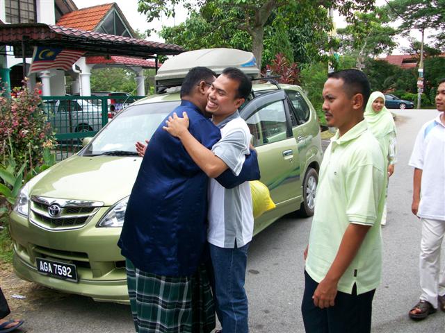 [Foto+151+(Small).jpg]