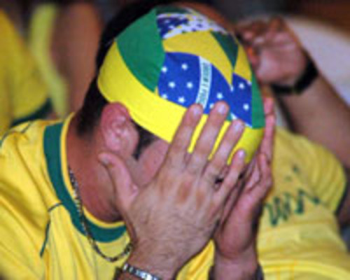 Hoje, 2 de julho de 2010, é um dia triste para o povo brasileiro. ...