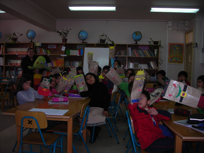 Alumnos de 3º basico  profesora pía toro en bibliocra