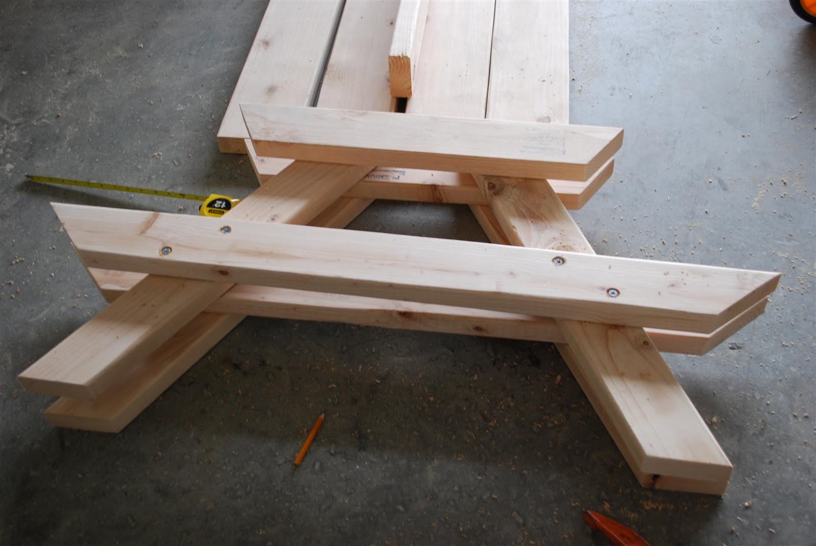 craftyc0rn3r A Picnic Table for the Kids