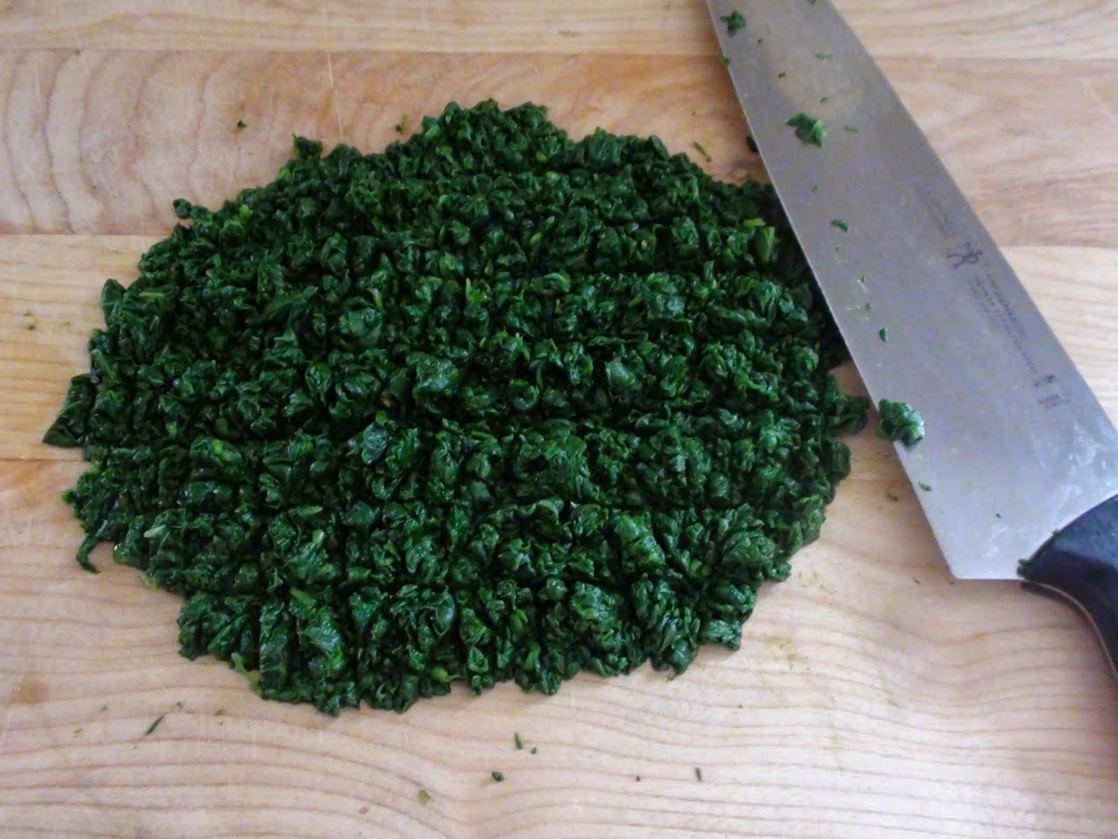 zsuzsa is in the kitchen CREAMED SPINACH SPENÓT FŐZELÉK