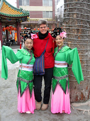 Karla and the little chinese dancers