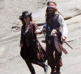 Penelope Cruz and Johnny Depp - Pirates of the Caribbean 4