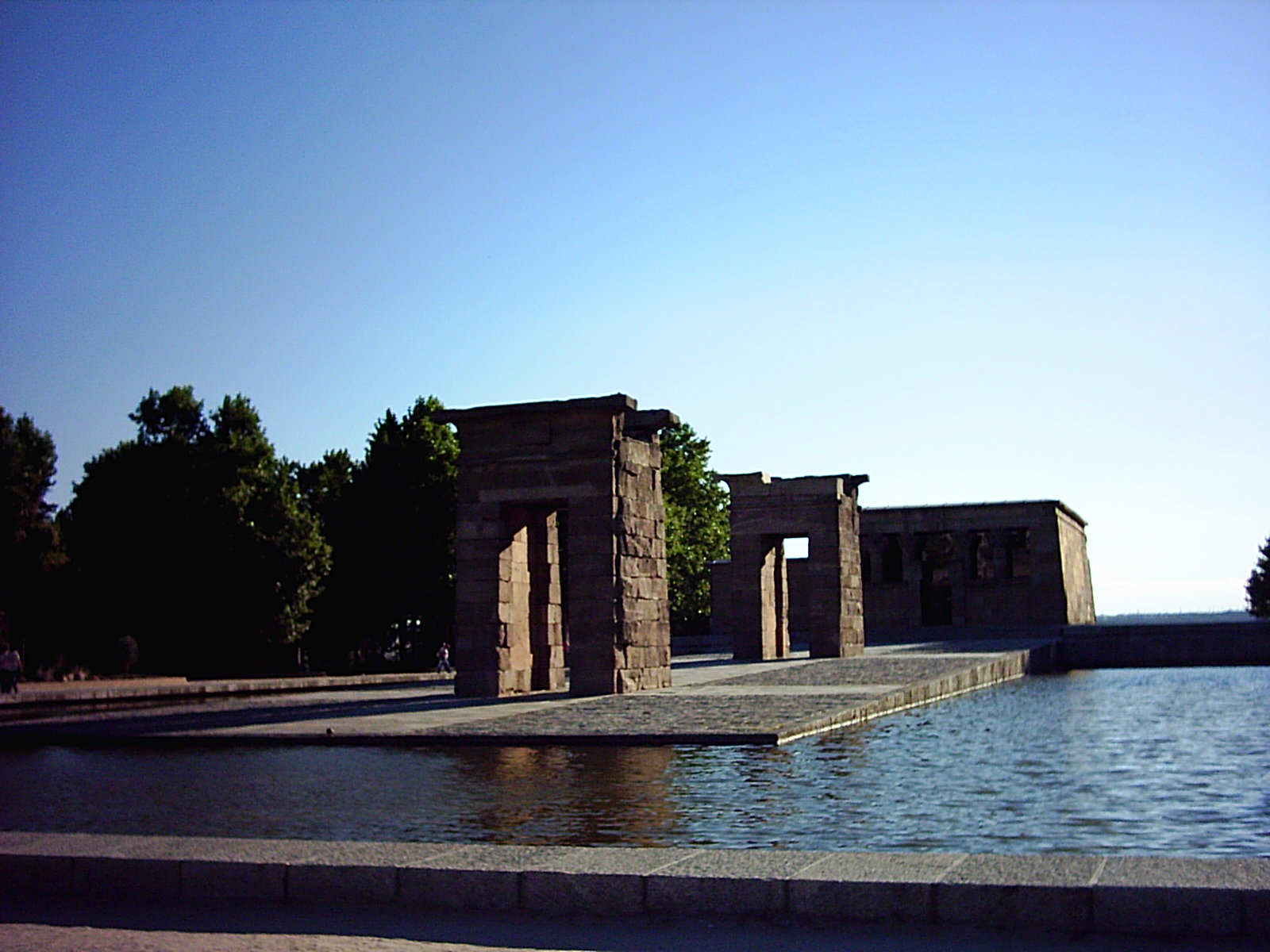 [DEBOD4.JPG]