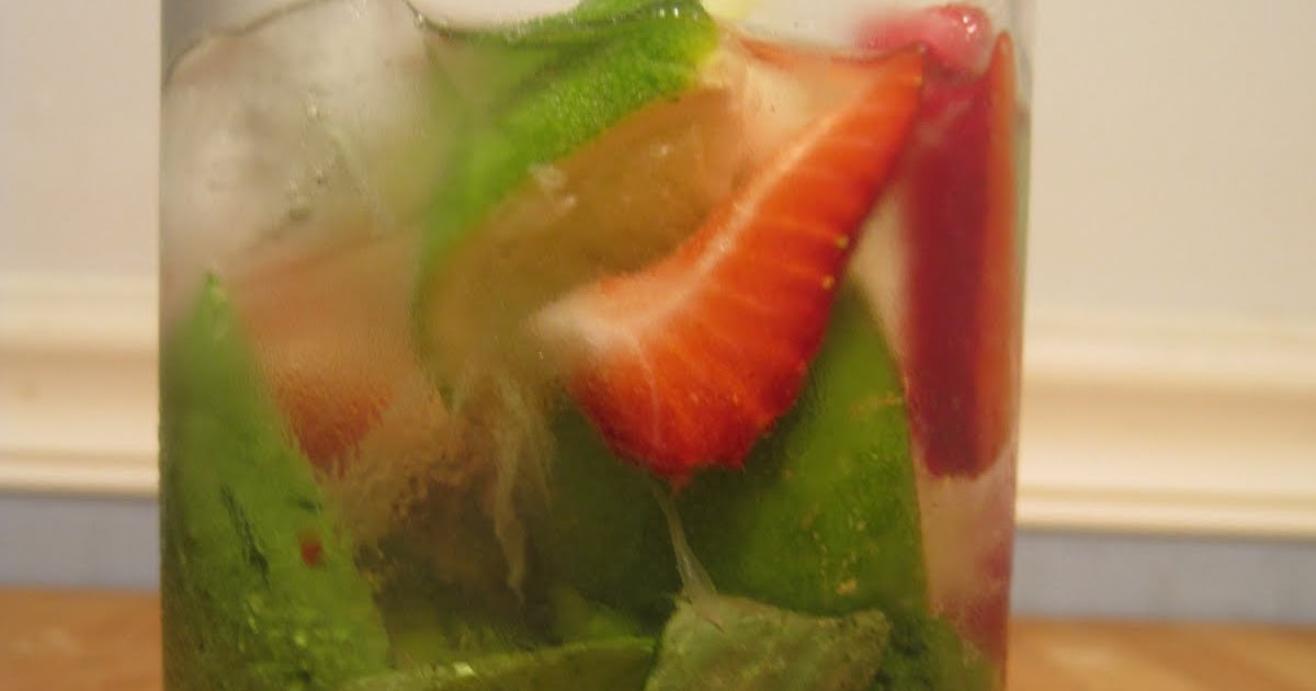 Corcoran Street Kitchen Strawberry Basil Ginger Mojito